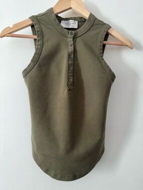 Vintage Threads Olive Green Sleeveless Henley Top Women’s Medium Cotton